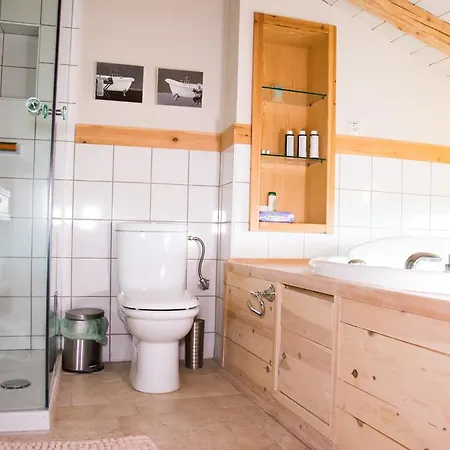 Oak & Pine Apartament